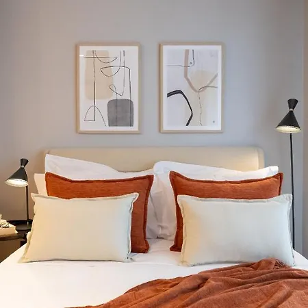 Noma Living Icon Hotel *